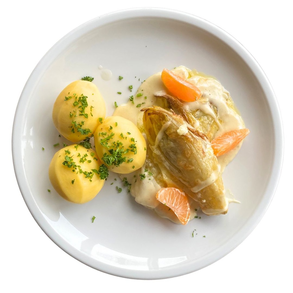 Chicoree-Gratin mit Gorgonzola und Clementinen dazu Salzkartoffeln